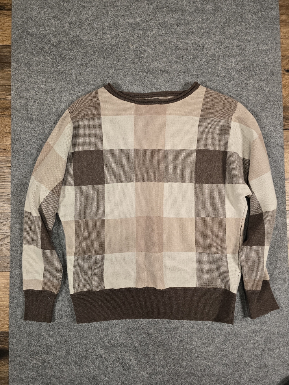 Womens Plaid Knit Sweater in Beige and Brown